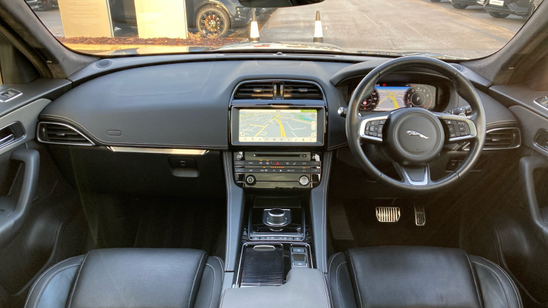 Jaguar F-Pace 2.0 [250] Chequered Flag 5dr Auto AWD Petrol Estate